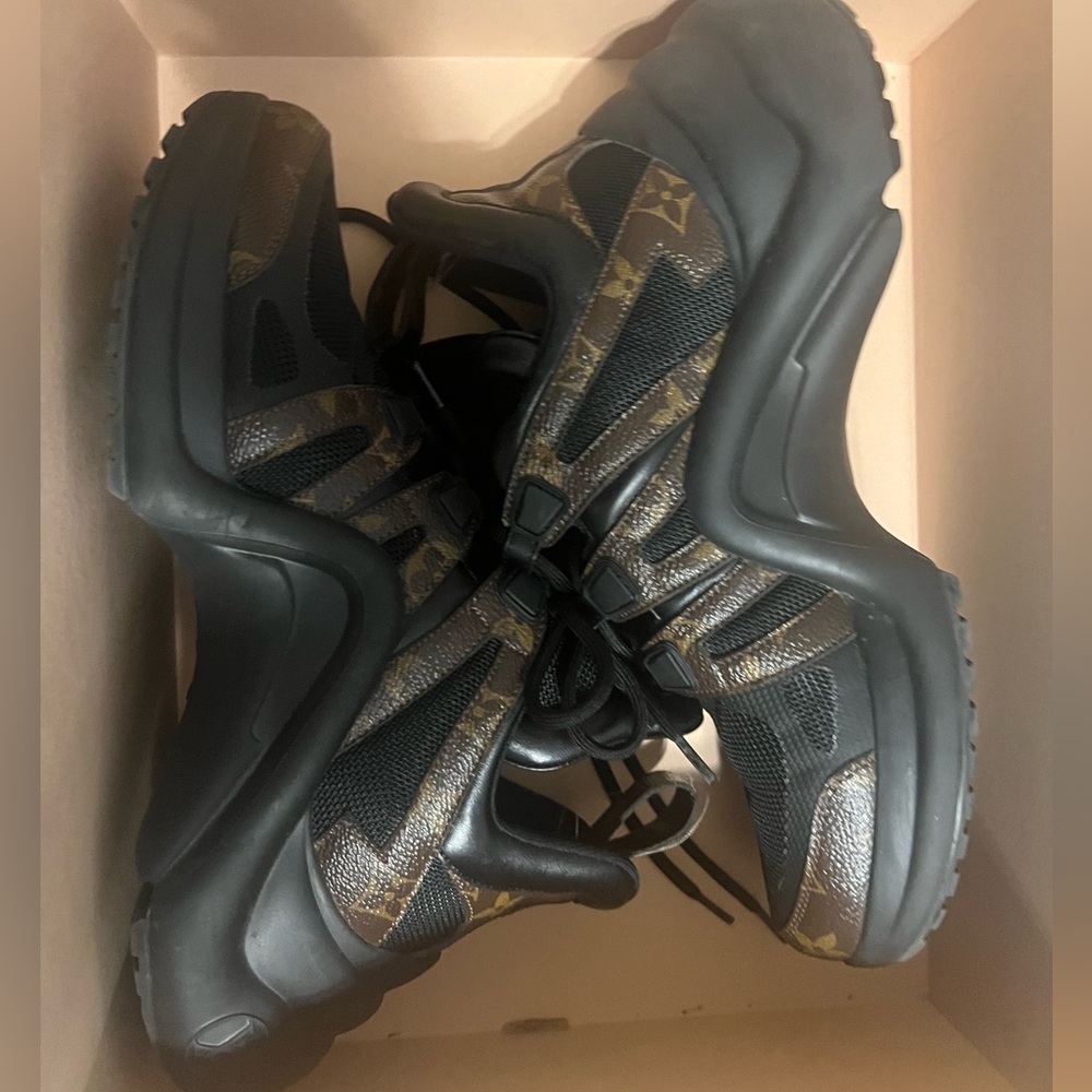 Authentic Louis Vuitton Archlight sneakers